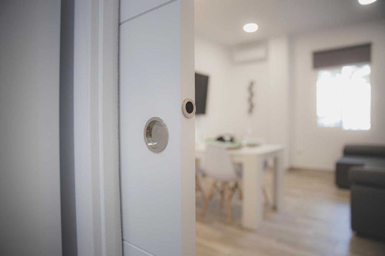 Acogedor Apartamento En Triana Севілья Екстер'єр фото