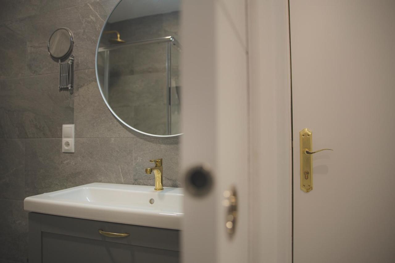 Acogedor Apartamento En Triana Севілья Екстер'єр фото